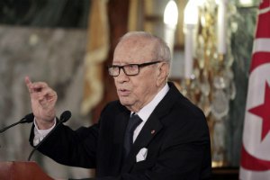Президент Туниса приказал направить военных на защиту крупнейших городов страны