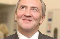 Сегодня киевский мэр принимает подарки