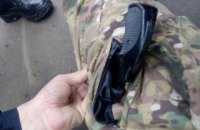 В Харькове мужчина в камуфляже угрожал школьникам убийством