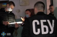 Правоохоронці з’ясували, хто поширював антиугорські листівки на Закарпатті