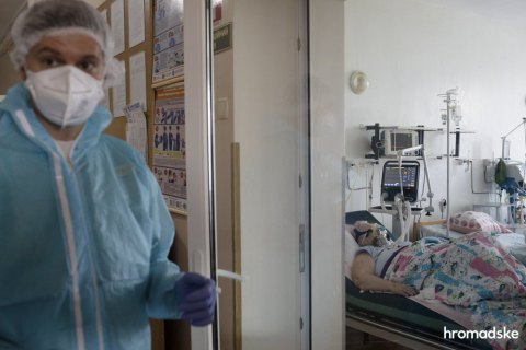 Вчера в Украине обнаружили более 10 тыс. случаев ковида – больше всего с 11 декабря