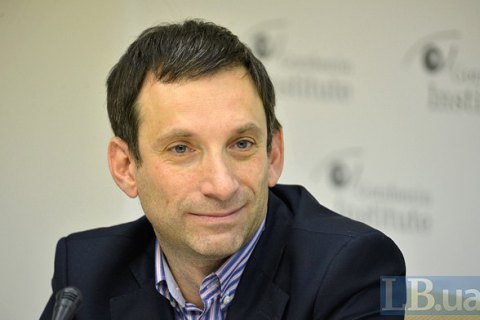 В киевской галерее пройдут выставка и творческие встречи в честь юбилея Виталия Портникова