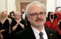 Президент Латвії закликав створювати групи підтримки Кримської платформи в парламентах