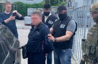 Контрразведка СБУ задержала россиянина, которого за тяжкие преступления разыскивал Интерпол