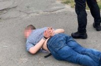 ​У київського поліцейського, якого підозрюють у наркоторгівлі, знайшли "пістолет Януковича"