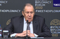 Росія не нападала на Україну і на інші країни нападати не планує, – Лавров