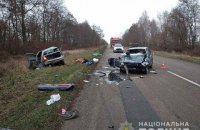 В ДТП под Черниговом погибли три человека, еще трое в больнице