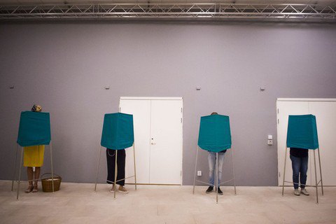 ​Социал-демократы победили на выборах в Швеции, националисты укрепили позиции