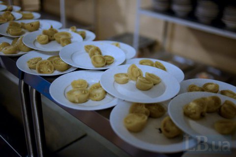 Експеримент Міноборони з харчуванням військових - це спроба відродити корупцію, - ЗМІ