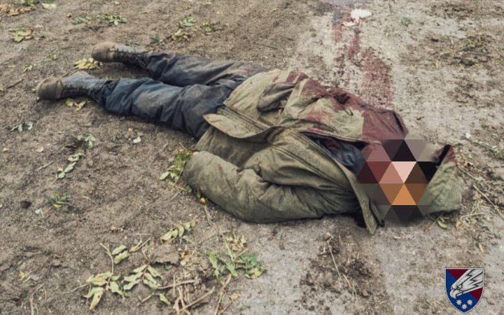 Через переповнені морги у Мелітополі окупанти везуть трупи своїх військових до Криму