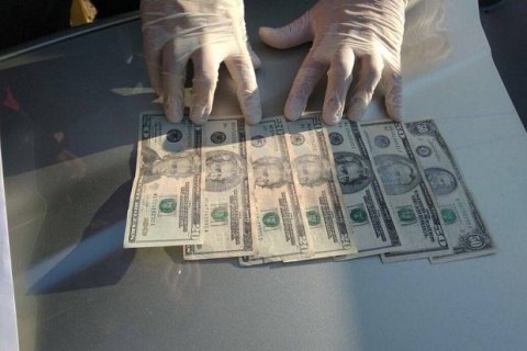 Інженер "Одесаобленерго" попався на хабарі у 200 доларів