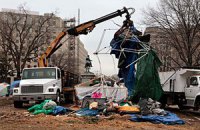 При разгоне лагерей протестующих в Вашингтоне задержали 12 человек