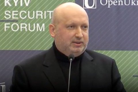 Турчинов запропонував дозволити приватизацію оборонних підприємств