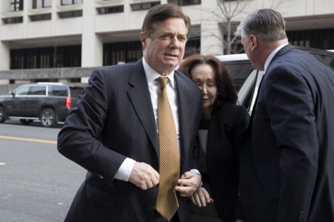 Манафорт попросив звільнити його з-під арешту, щоб відвідати похорон тестя