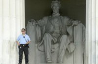 Подозреваемую в осквернении достопримечательностей Вашингтона будут судить