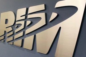 BlackBerry уволит две тысячи сотрудников