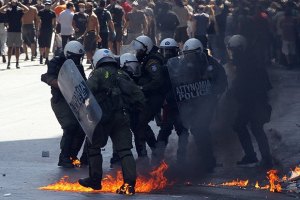 Греческие фермеры протестуют против высоких цен на горючее