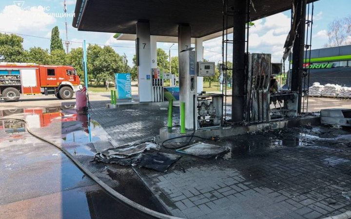 Росіяни атакували АЗС у Харкові: двоє постраждалих