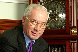 Азаров на Пасху вспомнил кризис