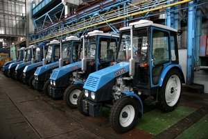 ХТЗ ставит на тракторы китайские мосты от автобусов