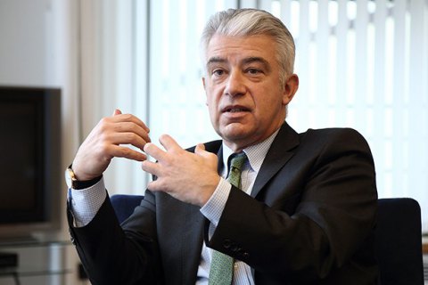Посол Германии счел возможными выборы на Донбассе в присутствии российских войск