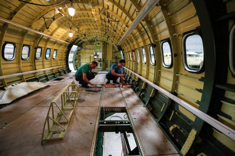 Украина предложила поставлять самолеты "Антонов" в Казахстан
