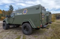 На фронт відправили дві броньовані евакуаційні машини від United24