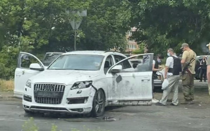 У Херсоні підірвали автомобіль з колаборантом