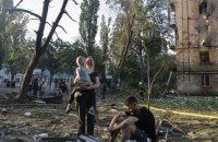 Головне за четвер, 2 липня: майже 130 загиблих та поранених у Києві, авіаудар по Дніпропетровщині, понад 220 боєзіткнень