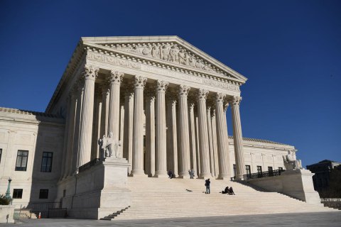 Верховний суд США відхилив заяву Техасу про перегляд результатів виборів у чотирьох ключових штатах
