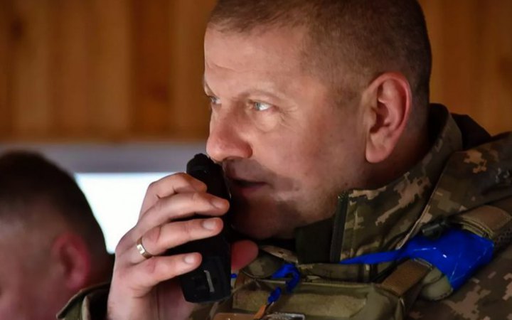 Залужний назвав напрямки найактивніших боїв