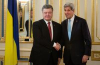 Порошенко обсудил с Керри итоги саммита "Восточного партнерства"