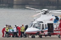 У Південній Кореї лідера опозиції поранили ножем