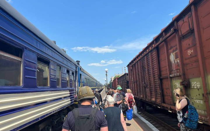 У дев'яти населених пунктах Донеччини проведуть евакуацію дітей