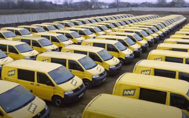 NAVI та Акордбанк передали чергові 100 автівок на фронт