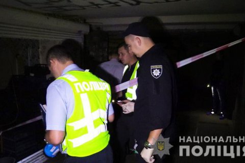 В Киеве в подземном переходе на Лобановского зарезали мужчину