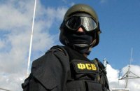Росія висилає шістьох британських дипломатів, звинувативши їх у “шпигунстві та диверсійній діяльності”