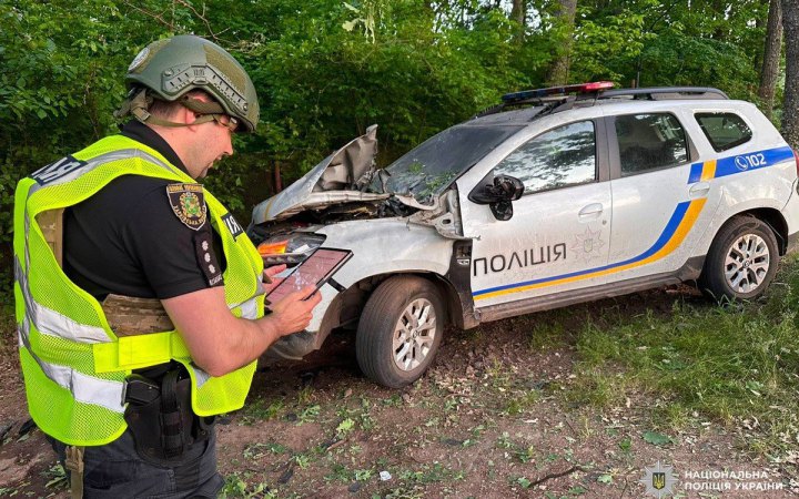 Російський дрон поцілив в поліцейське авто на Харківщині