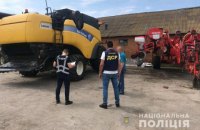 МВС заявило про викриття банди рейдерів, на рахунку якої захоплення трьох ферм