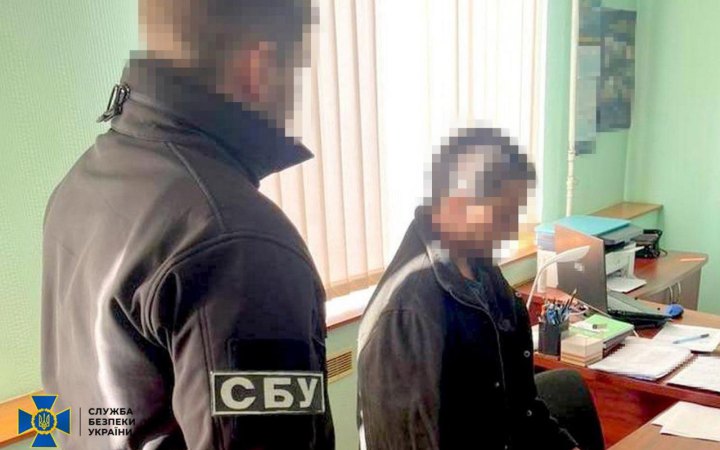 На Харківщині затримали працівника заводу, який під час окупації ремонтував російські танки