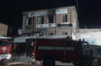 Подозреваемую по делу о пожаре в хостеле в Запорожье суд отправил под домашний арест