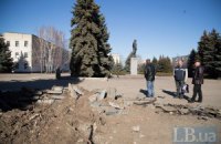 Боевики обстреляли Луганское и Светлодарск