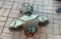 Музей історії Києва готовий забрати демонтовані радянські памʼятники