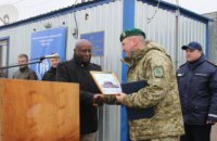 На КПВВ "Марьинка" установили новые модули для паспортного контроля от ООН