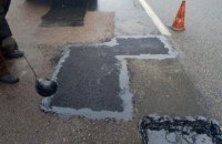 В Сумской области трое чиновников присвоили более 2 млн грн на ремонте дорог 