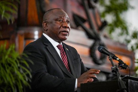 Президент Южно-Африканской Республики заболел COVID-19