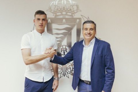 Лунин покинул "Реал" и перешел в "Вальядолид"