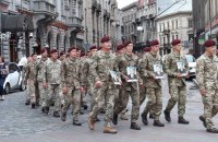 Более 1000 бойцов 80-й бригады прошли шествием по улицам Львова