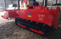Південна Корея передала Україні 10 машин для розмінування 