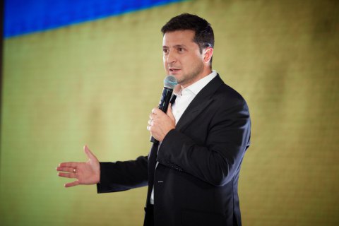 Зеленский признал скопление российских войск на границе с Украиной